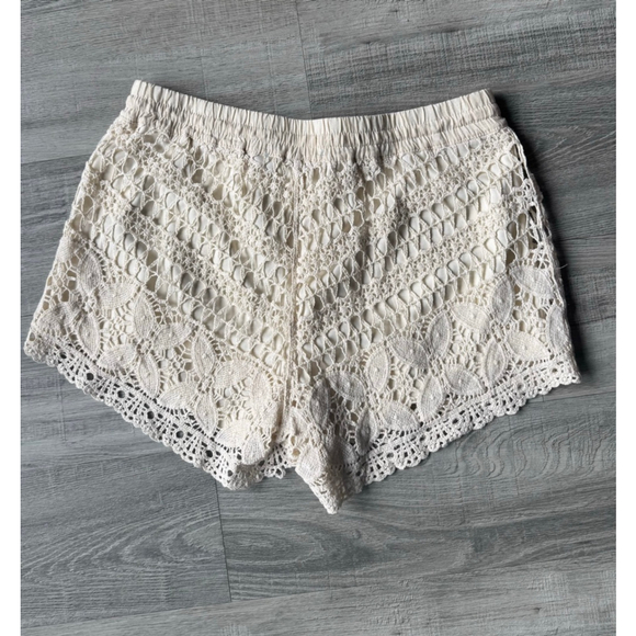 Solitaire Swim Crochet Lace Shorts Cream Boho Chic Beach NWT Small Festival - Picture 4 of 5